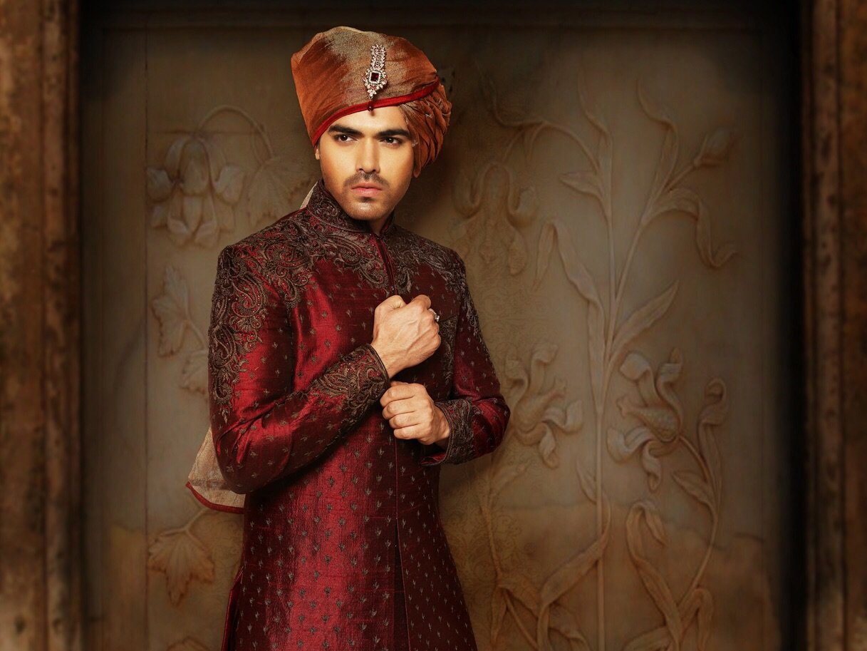 Dulhe Raja Sherwani Palace - Sherwani Images