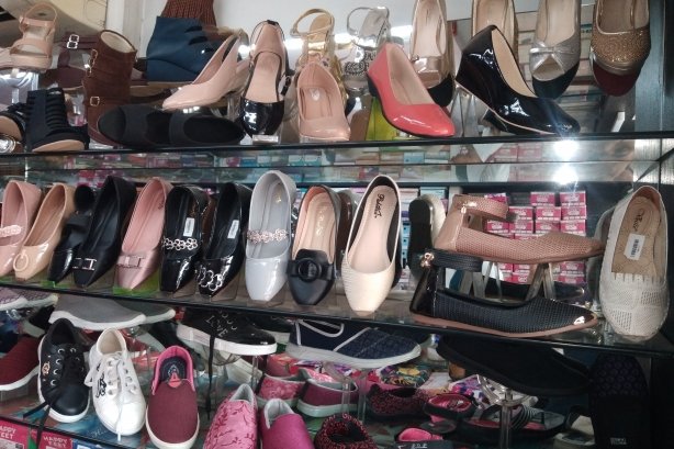 Hollywood shoes deals near me