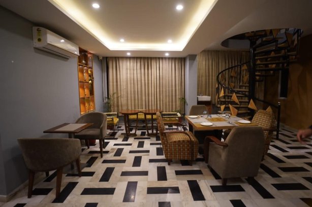 Hint Restaurant - Restaurant Images