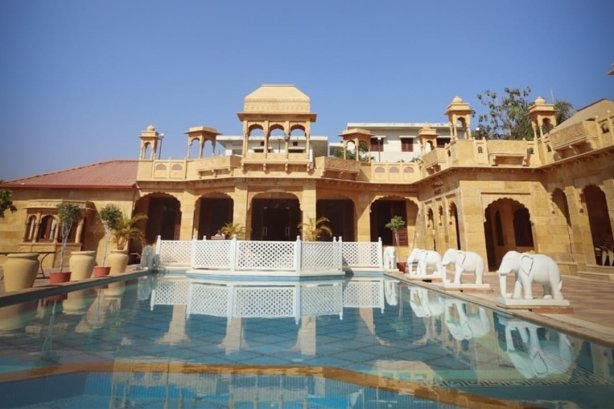Vijaygarh Palace - Restaurant Images