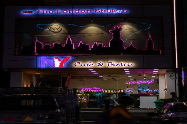 NY cafe and bistro - Cafe Images