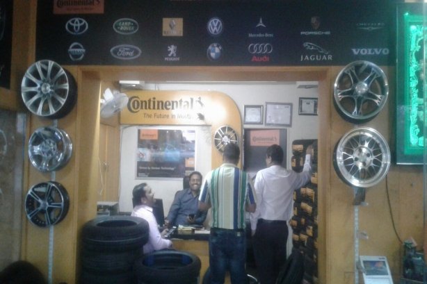 Yogesh Tyre Shoppe - Tyres Shop Images