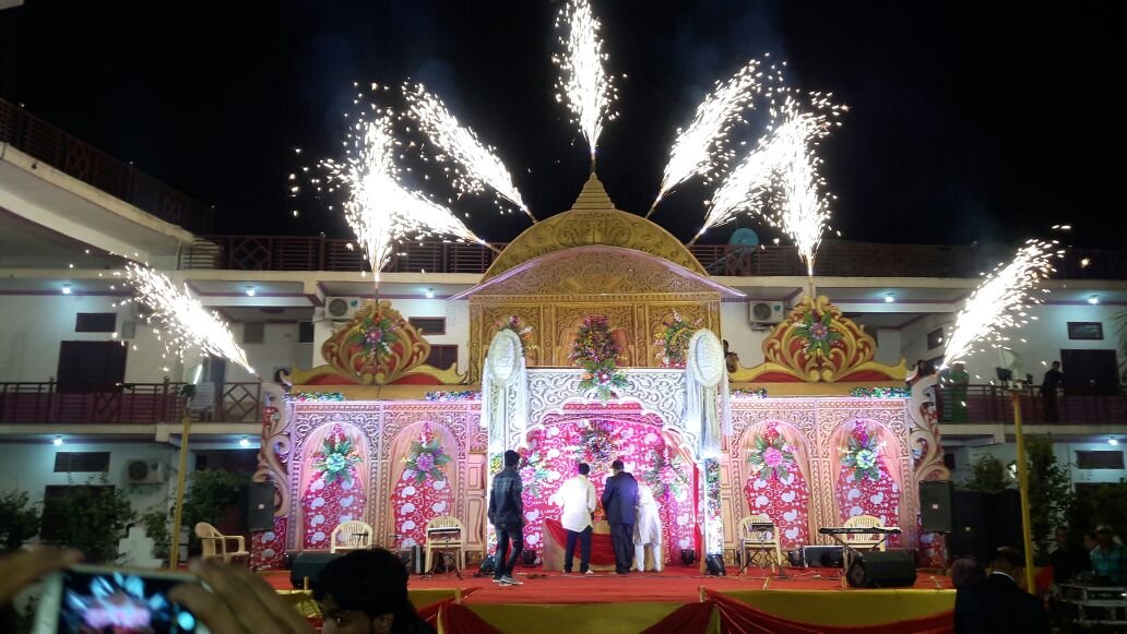 Anchor Ajay Maheshwari - Event Organizer Images